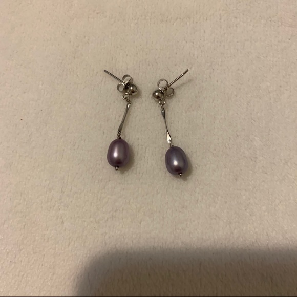Sterling Silver Lavender Pearl Drop Earrings - Picture 1 of 1